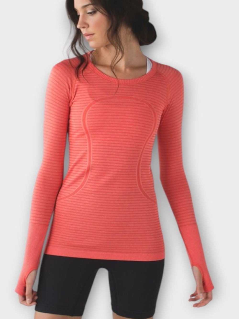 Lululemon Swiftly Tech Long Sleeve Crew Top in Heathered Alarming Orange‎ Size 6